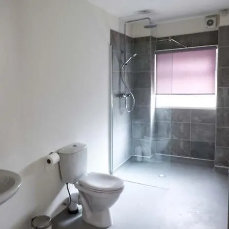 House 3 * Crooklands